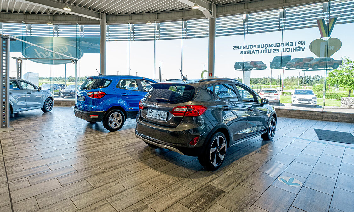 Intérieur de la concession Ford de Marche-en-Famenne