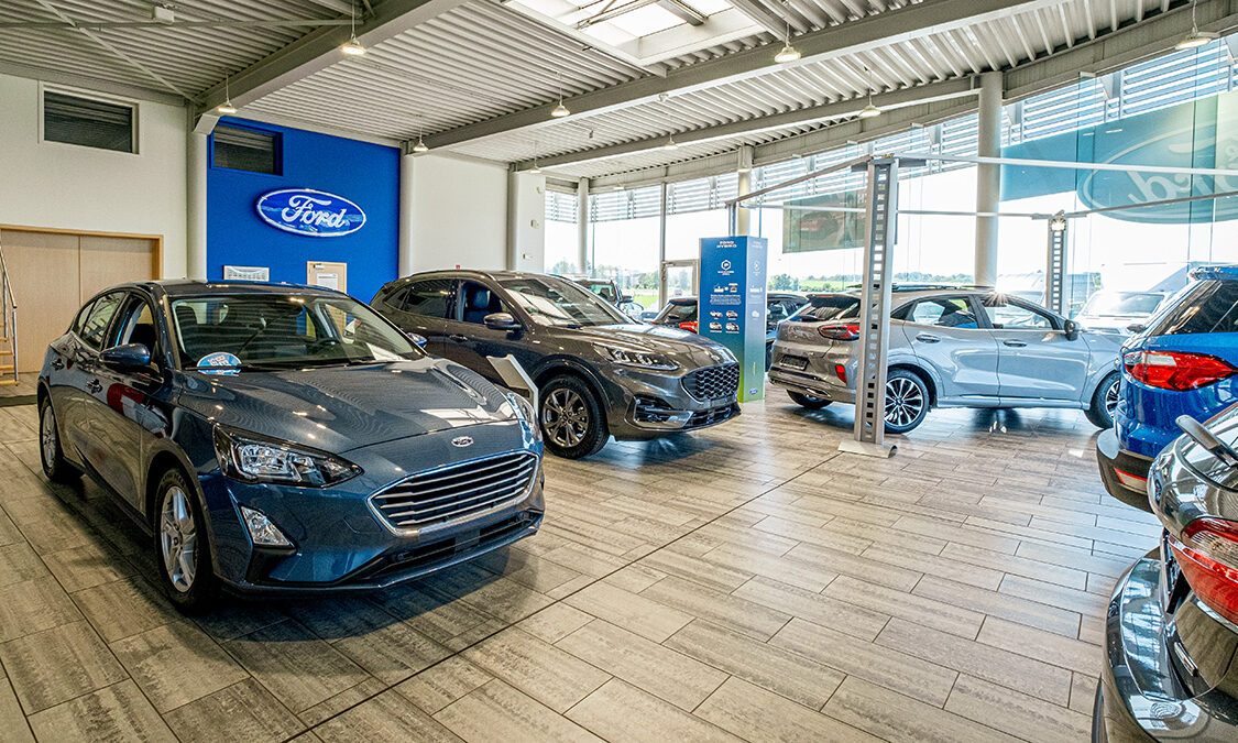 Intérieur de la concession Ford de Marche-en-Famenne