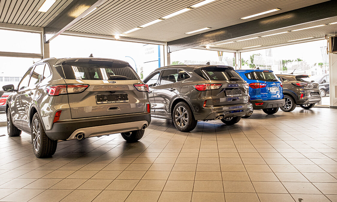 Intérieur de la concession Ford de Nivelles