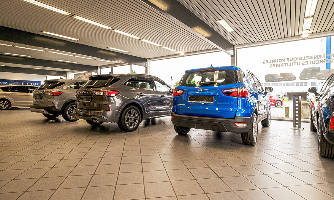 Intérieur de la concession Ford de Nivelles