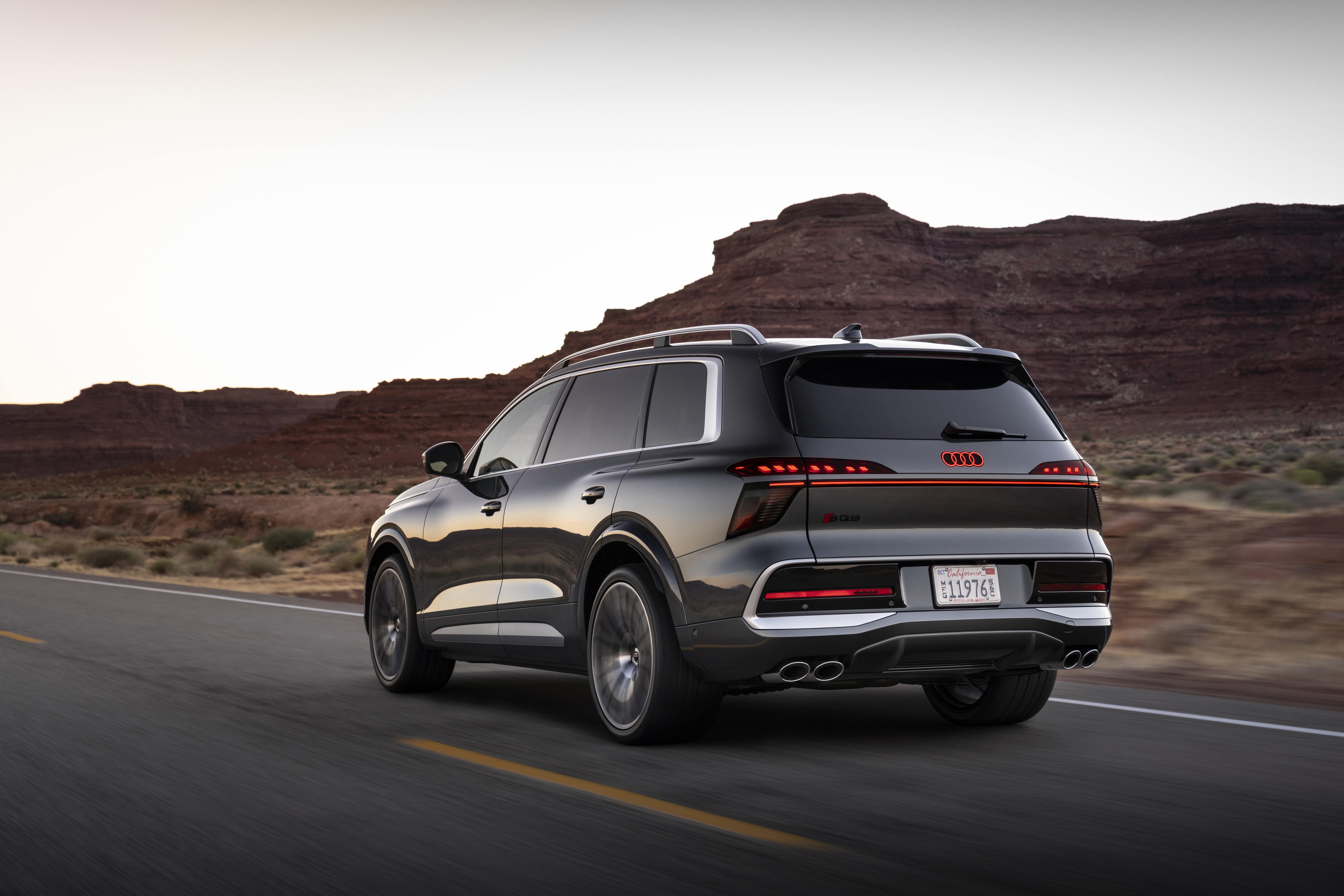 Audi SQ9 extérieur arrière de l'audi q9 chez steveny